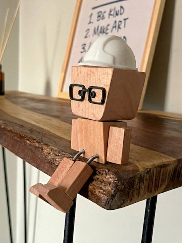 Mizooo Smart Engineer handmade wooden desk figure with glasses and a hard hat